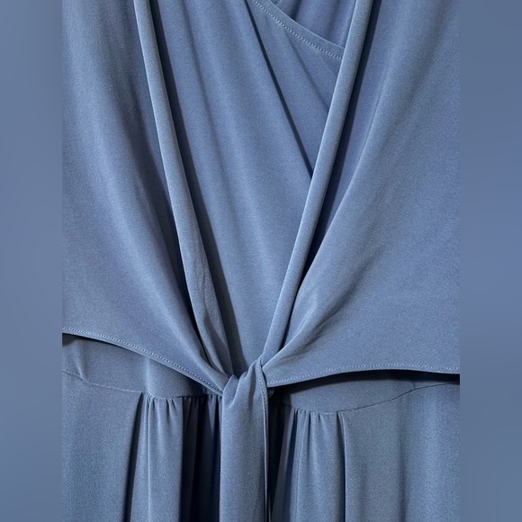 Elegant Joseph Ribkoff Wrap, Pleated, Front Tie Sleeveless Dress with V-Neck - Picture 5 of 13